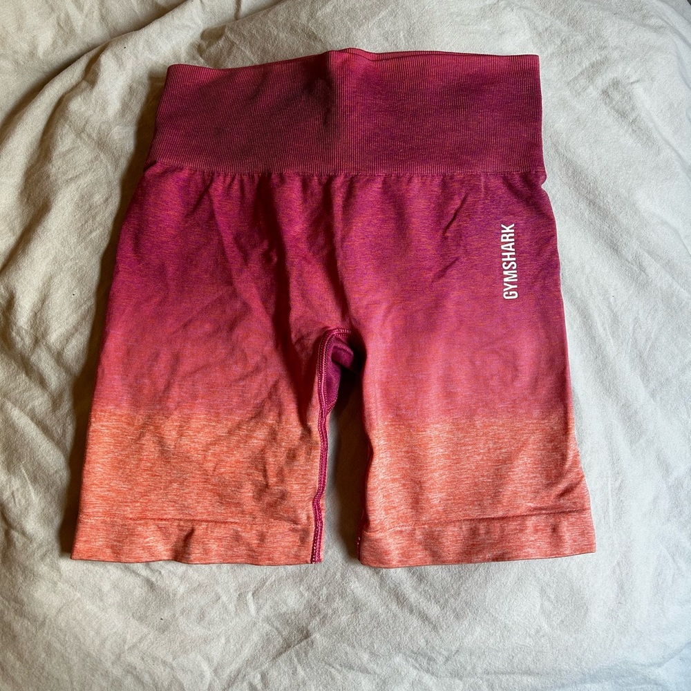 Gym Shark - Adapt Ombré Seamless Short - Size Small